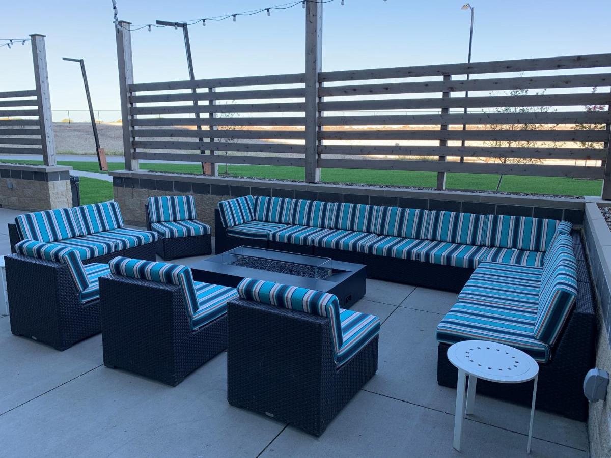 Hyatt Place East Moline/Quad Cities Екстериор снимка