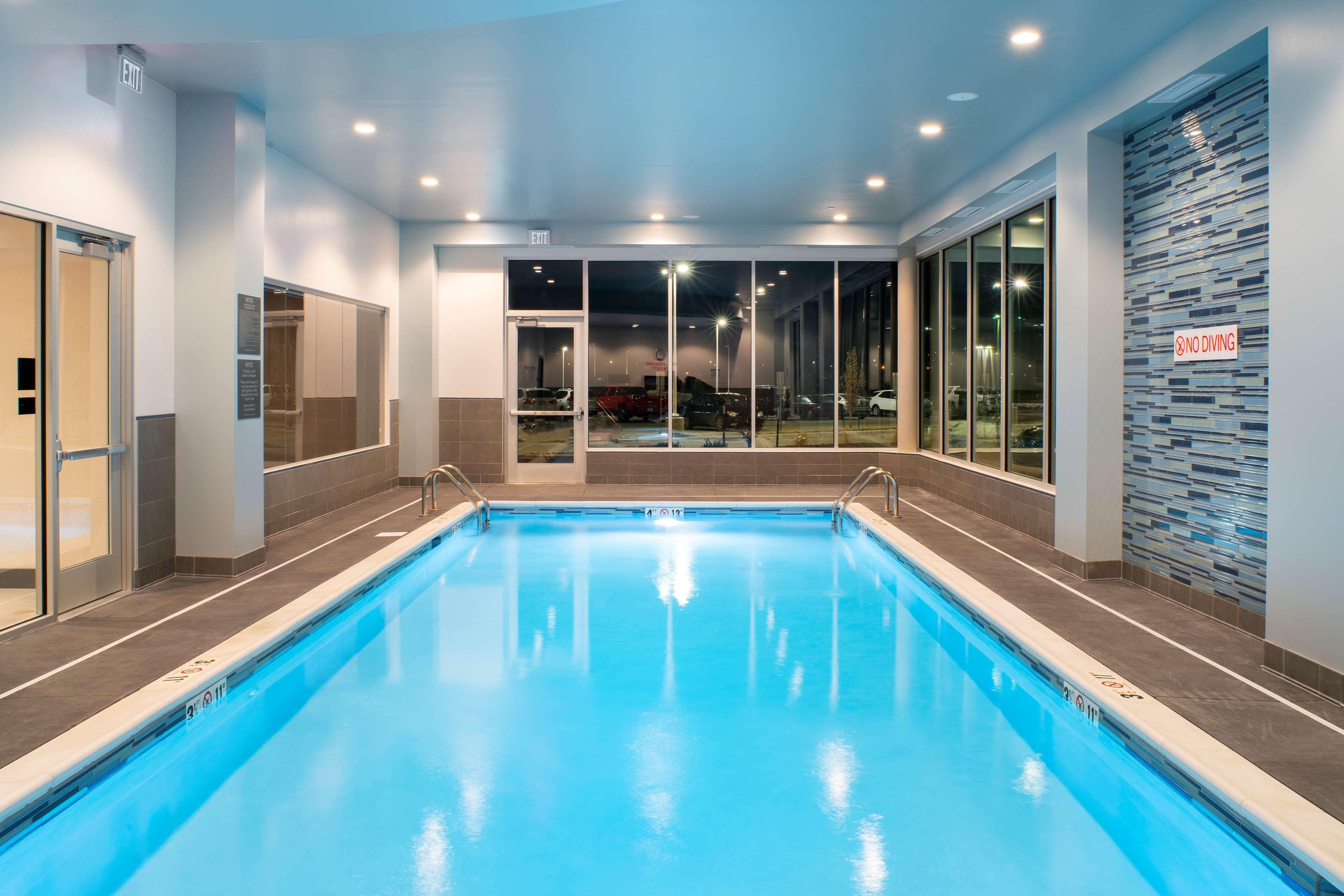 Hyatt Place East Moline/Quad Cities Екстериор снимка