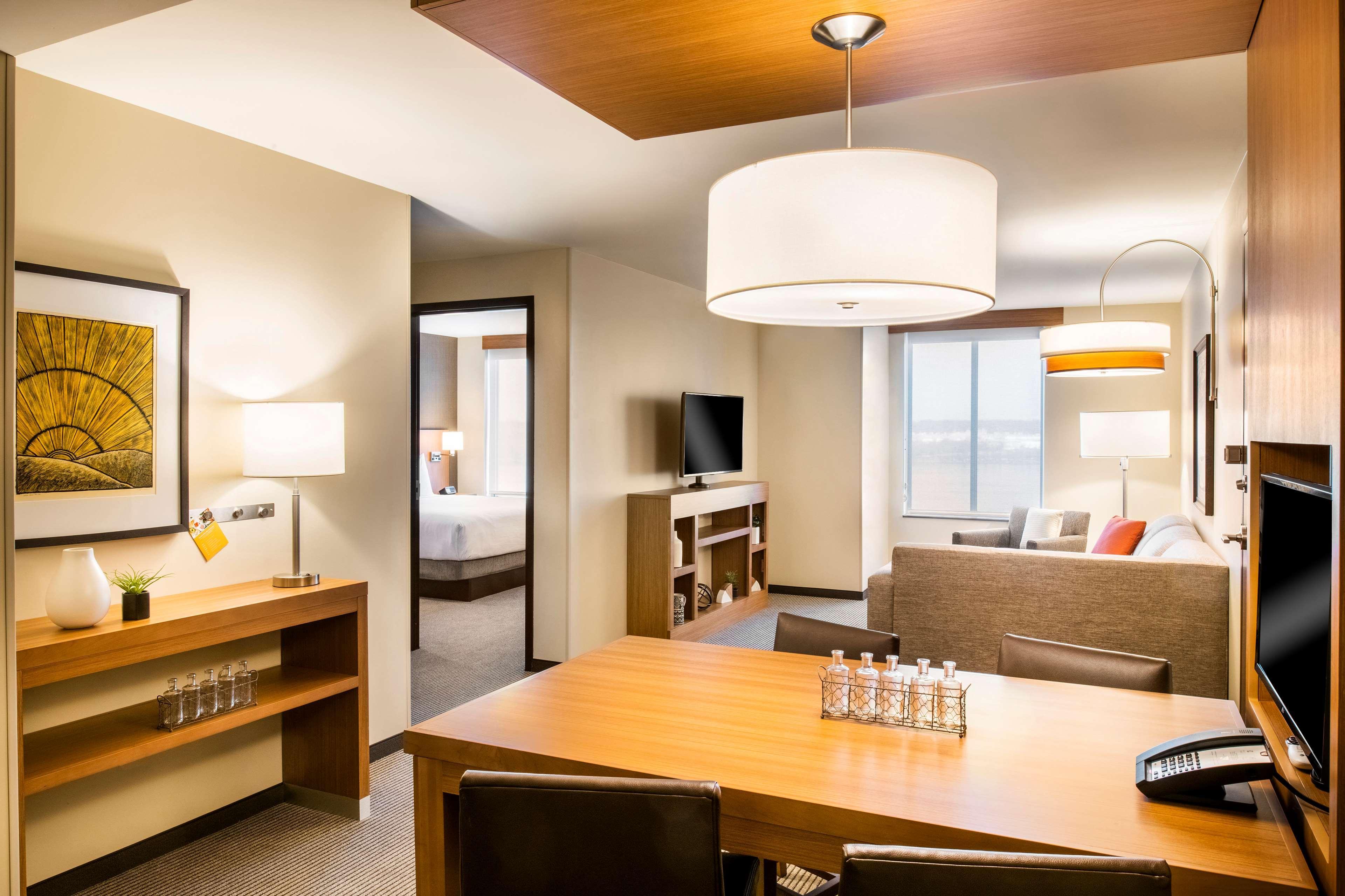 Hyatt Place East Moline/Quad Cities Екстериор снимка
