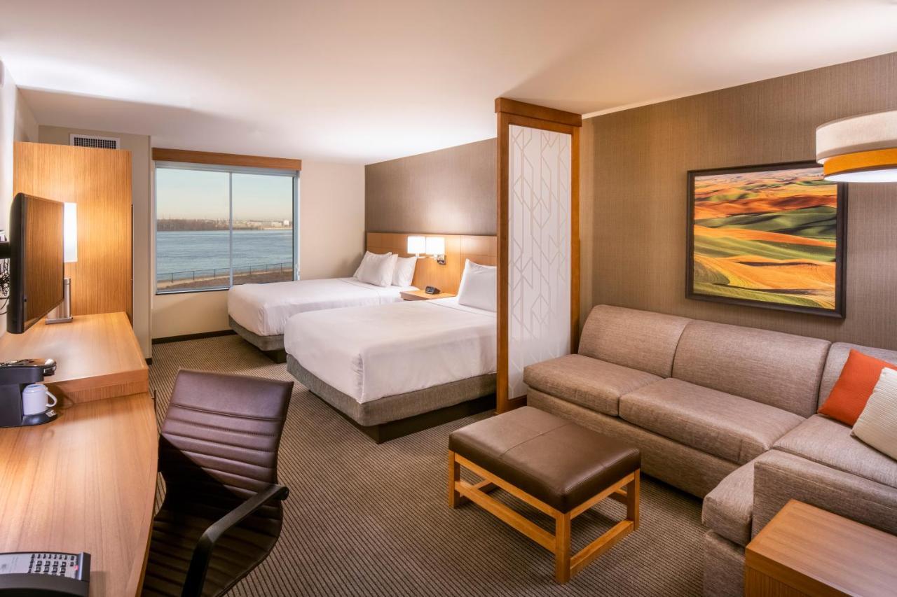 Hyatt Place East Moline/Quad Cities Екстериор снимка