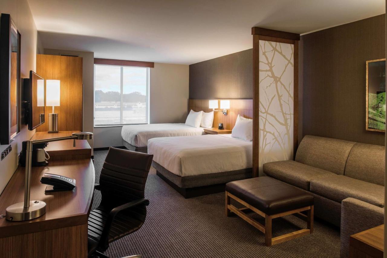 Hyatt Place East Moline/Quad Cities Екстериор снимка